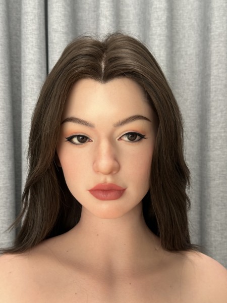Silikon Sexpuppe Roya
