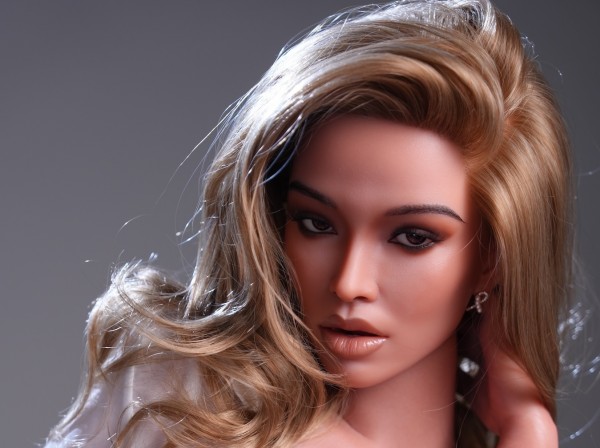 Silikon Sexpuppe Salma